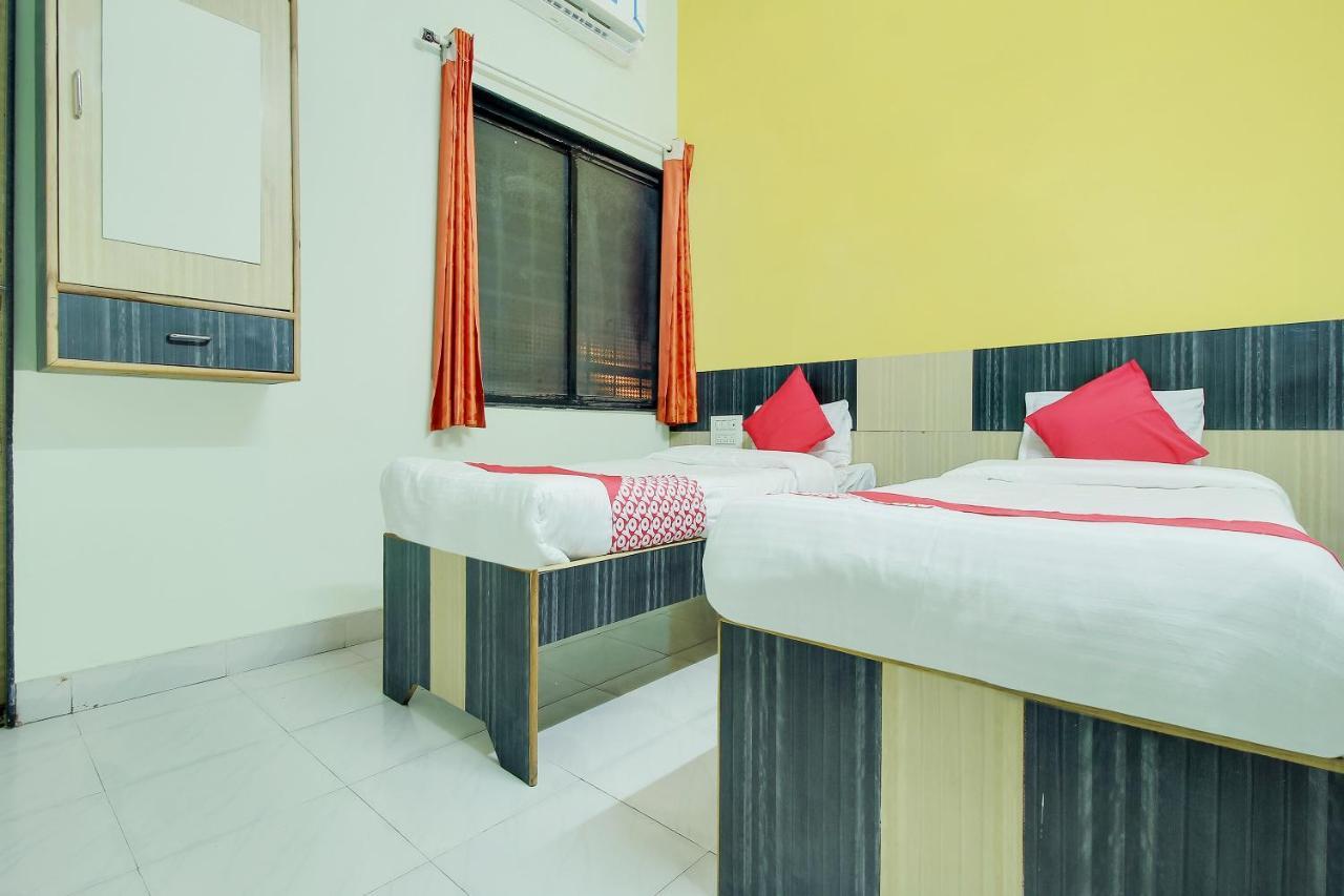 Oyo Flagship 48365 Hotel Shiva'S Castle Chalisgaon Cameră foto